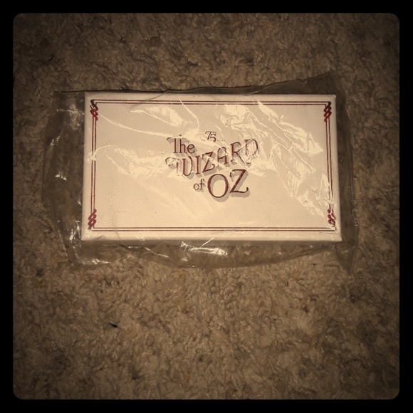 BRAND NEW WIZARD♥️ 75TH OF OZ 3 PIECE PENDANT SET - Picture 1 of 3